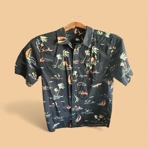 Quiksilver Boys Size Large 10/12 Black Tropical Print Casual Button Up Shirt
